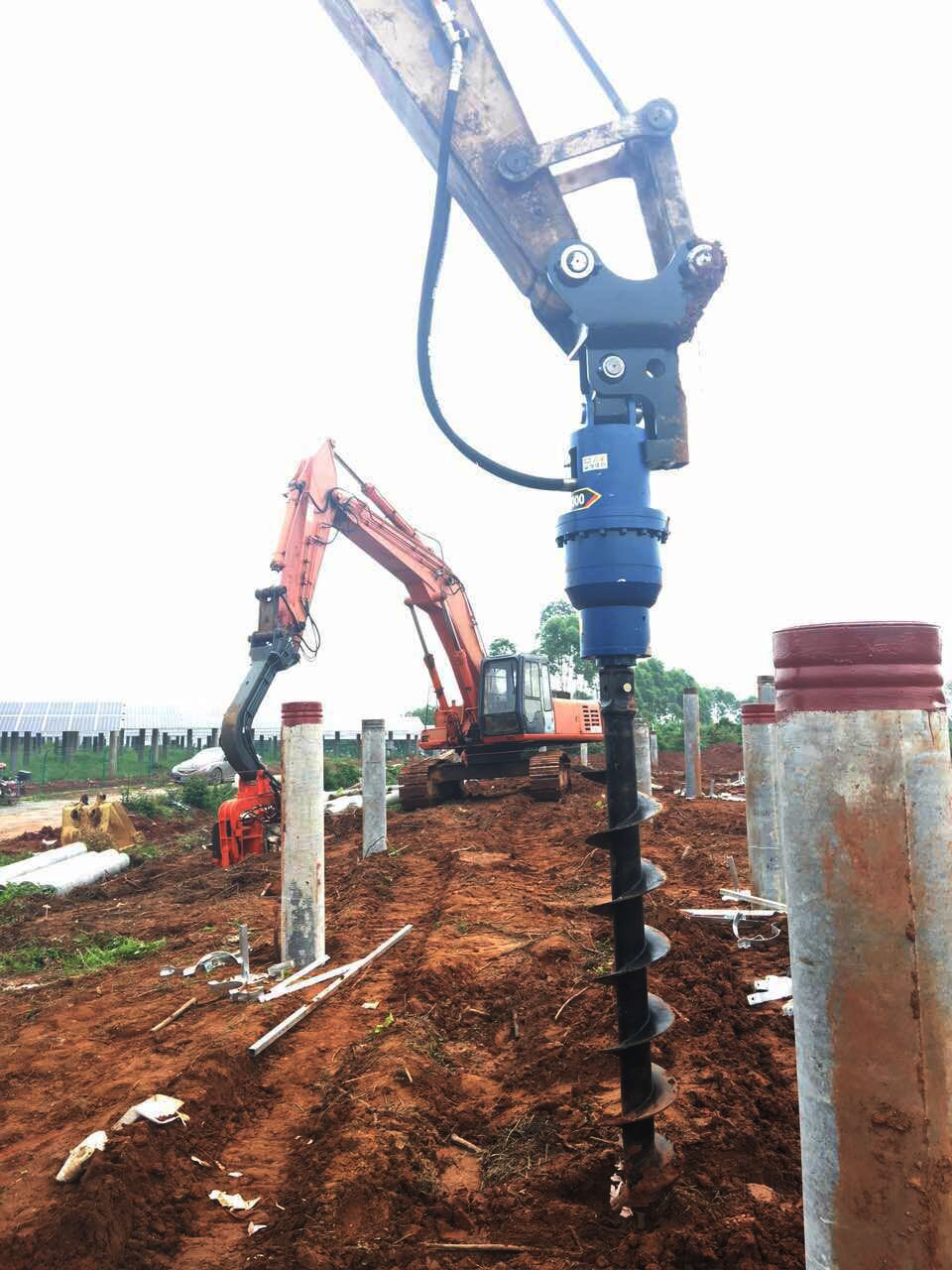 1666247327779569.jpg 光伏管樁.jpg